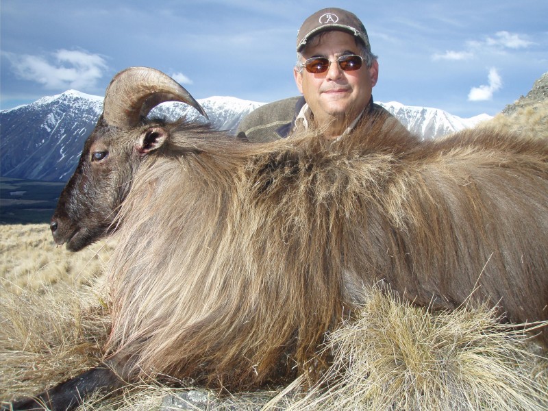 Steve Humphries with his 14 inch Himalayan Bull Yahr